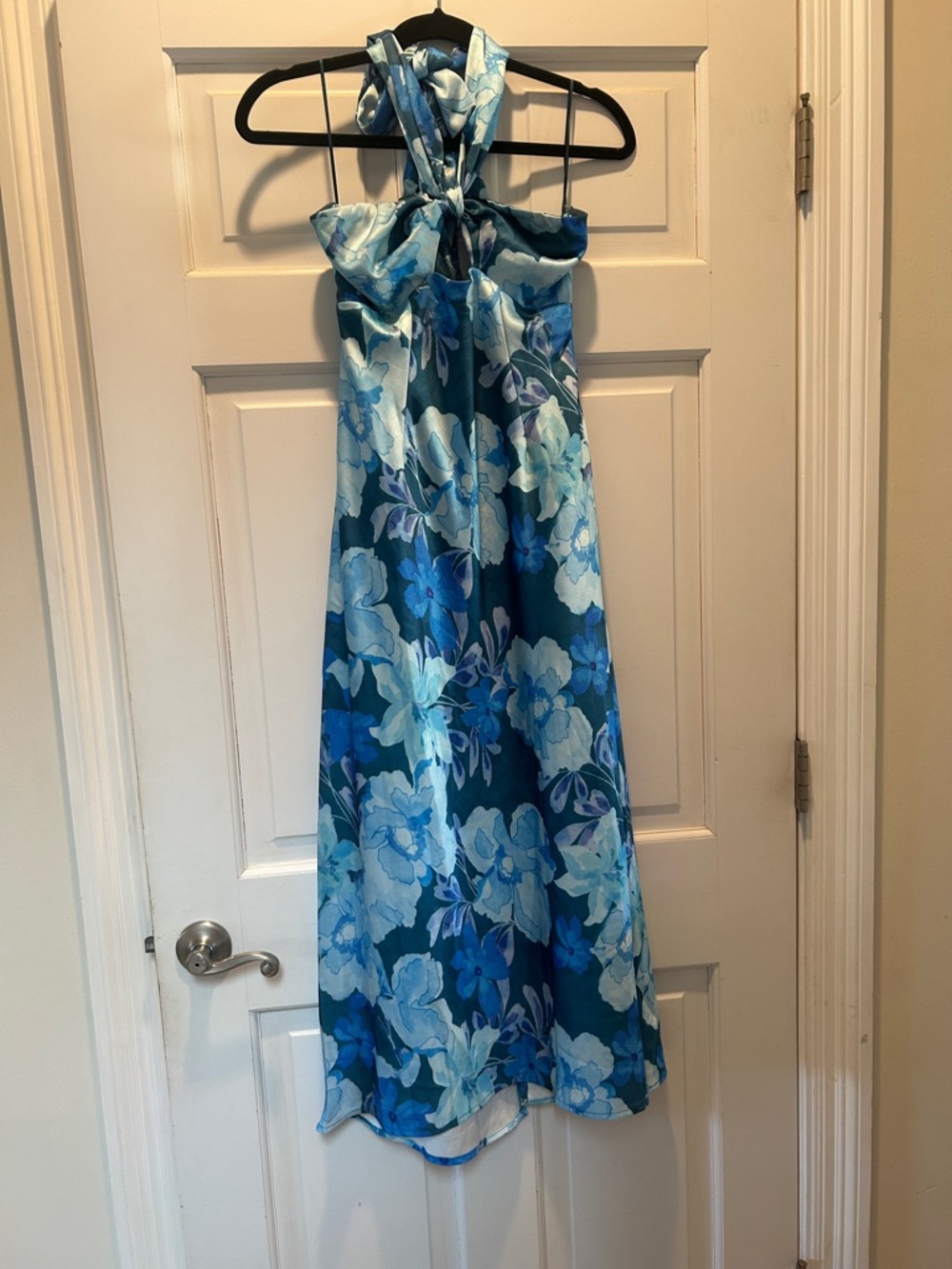 vestique Blue Floral Halter Midi Dress
